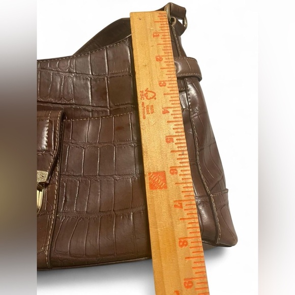 Liz Claiborne Brown Shoulder Bag - Picture 5 of 7